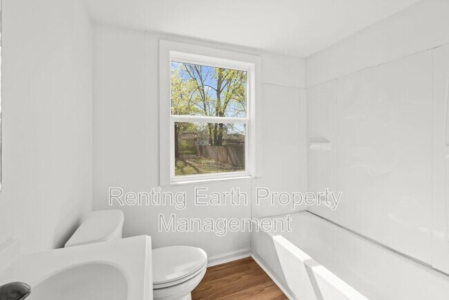 Building Photo - 2017 48th Street Ensley