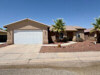 Building Photo - Nice Family Home