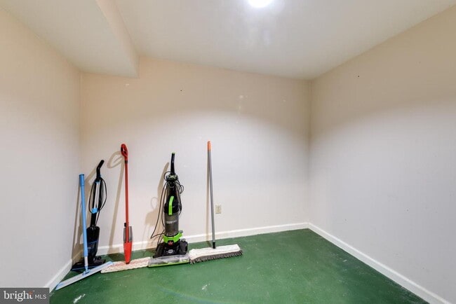 Building Photo - 82 Bunker Hill Ct
