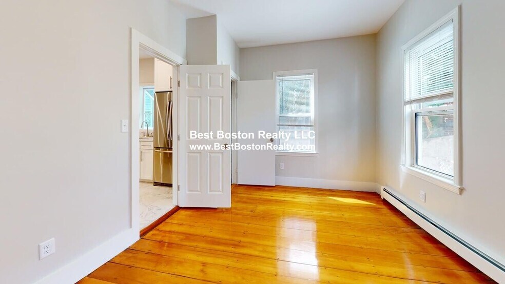Building Photo - 339 Norfolk St