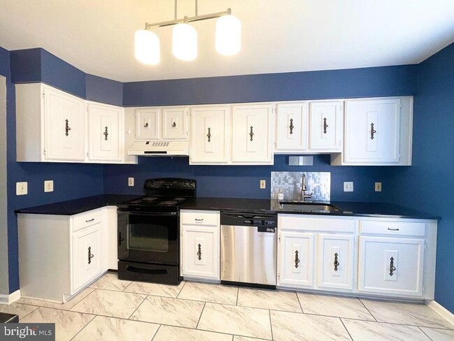 Building Photo - 101 Susquehanna Ct