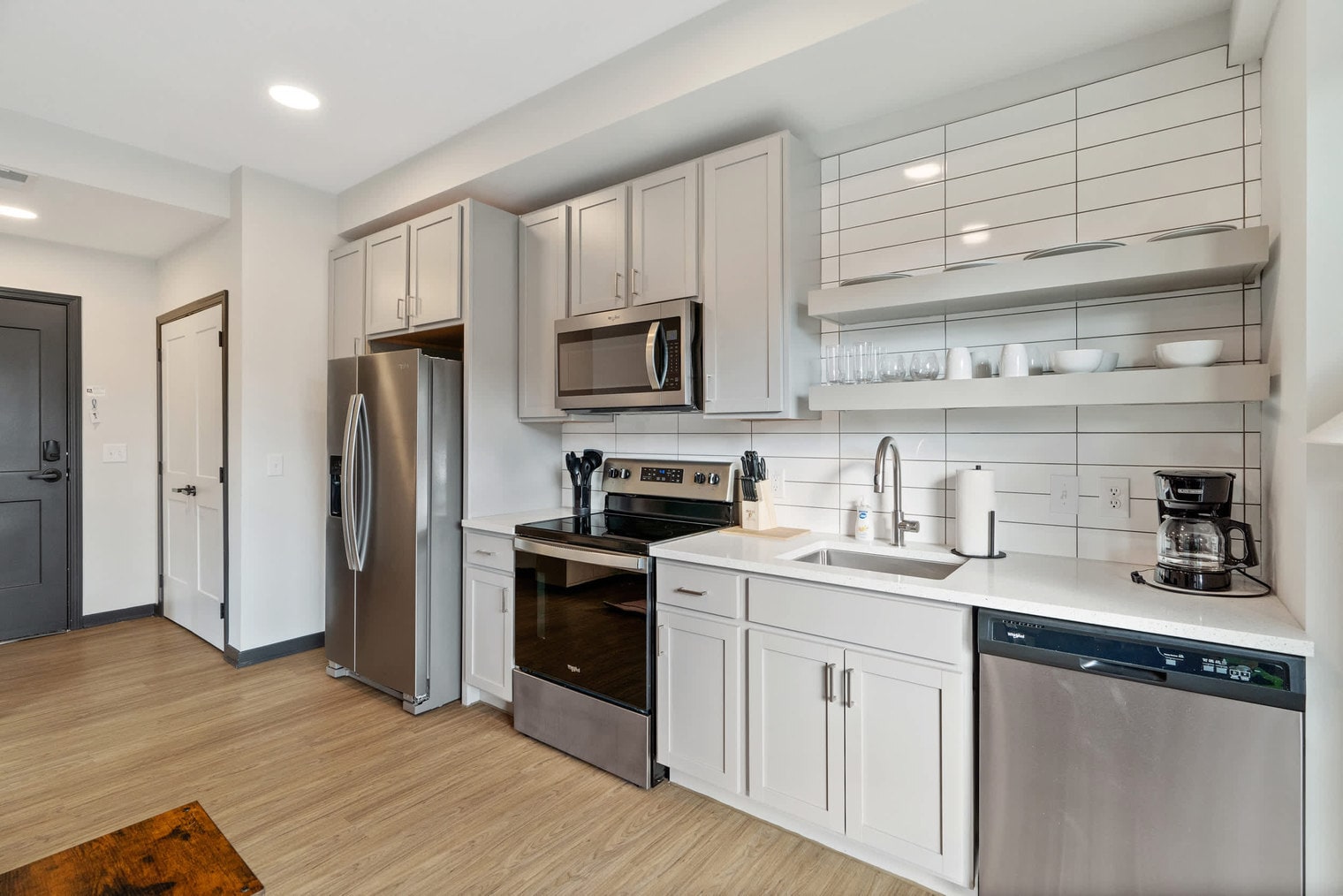 Building Photo - 423 E Michigan St