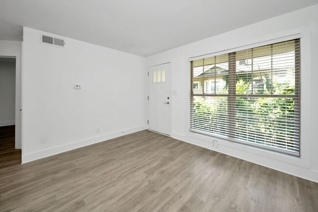 Interior Photo - The Monette Apartments