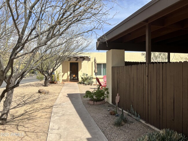 Building Photo - 37801 N Cave Creek Rd