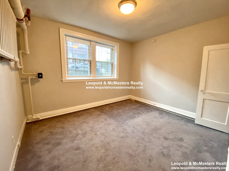 Primary Photo - 49 Winship St