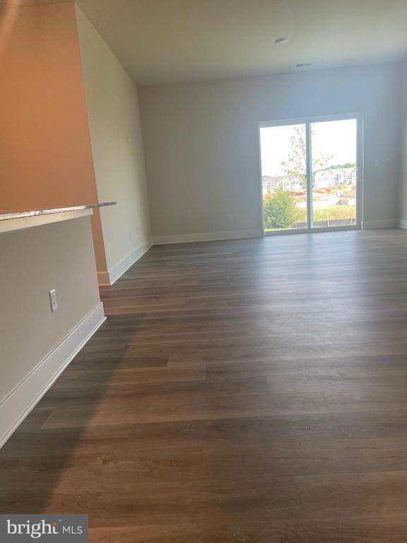 Building Photo - 107 Haida Ln