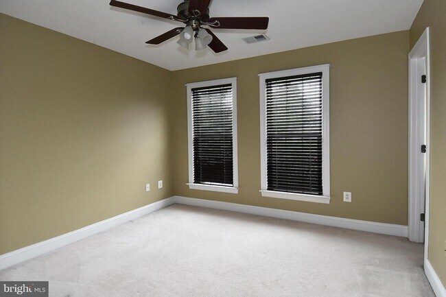 Building Photo - 4281 Kearney Ln