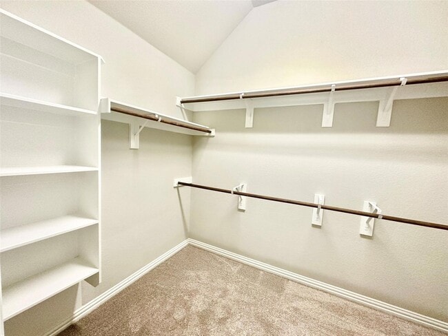 Building Photo - 1017 Hillrose Dr