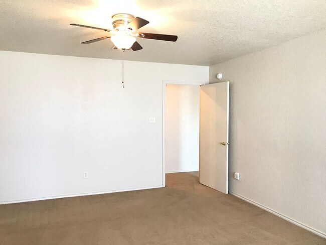 Building Photo - 3-Bedroom House for Rent in Killeen