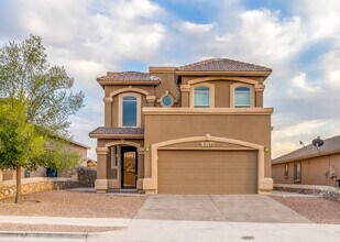 Building Photo - Gorgeous 4 Bedroom Home In Horizon with Refrigerated Air!