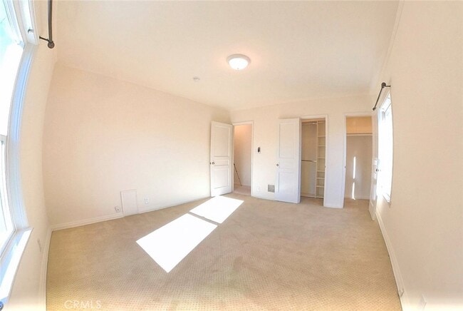 Building Photo - 1241 S Beverly Glen Blvd