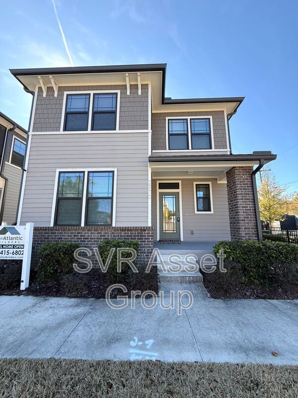 Building Photo - 2970 College St