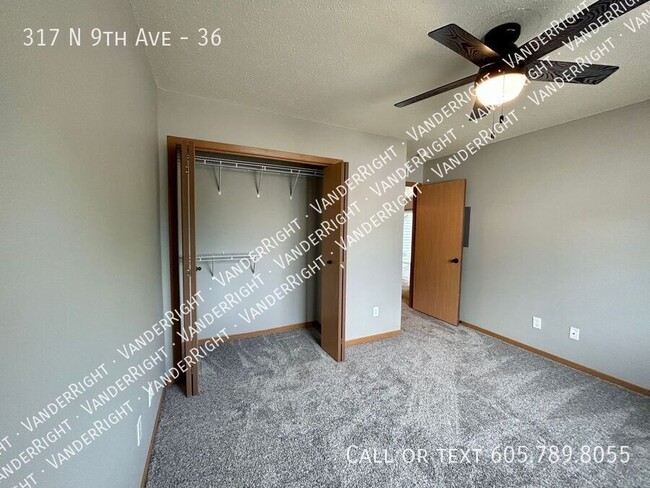 Building Photo - 317 9th Ave