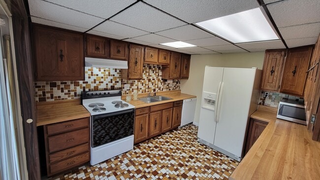 Building Photo - 340 Potomac Ave