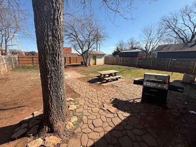 Building Photo - 633 Woodlawn Dr