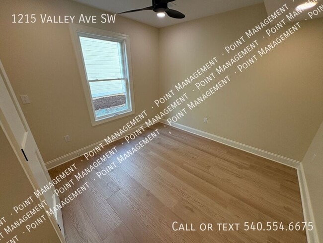 Building Photo - 1215 Valley Ave SW