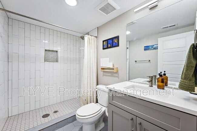 Building Photo - 2869 W Parkside Pl