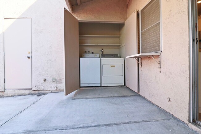 Building Photo - Exciting Rental Opportunity in Ventura!