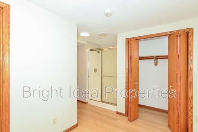 Building Photo - 622 Pleasant Dr