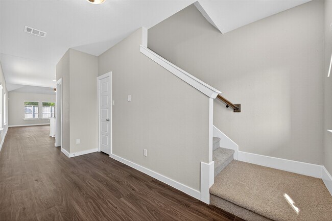 Building Photo - 21932 Juniper Crossing Dr
