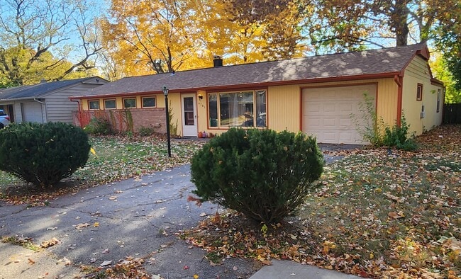 Primary Photo - 4705 Highcrest Rd