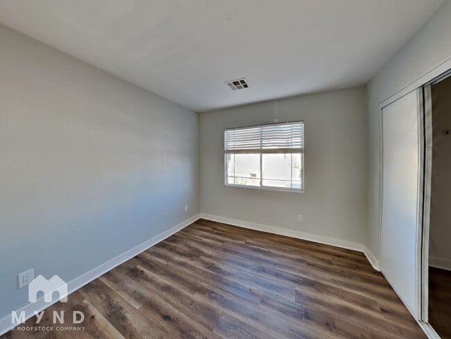Building Photo - 2280 Platinum Band St