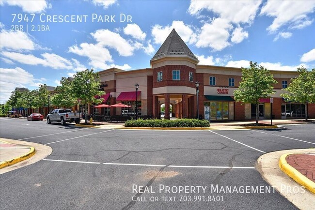 Building Photo - 7947 Crescent Park Dr