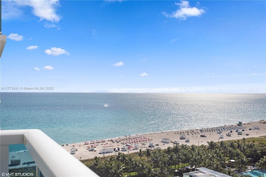 Primary Photo - 2301 Collins Ave
