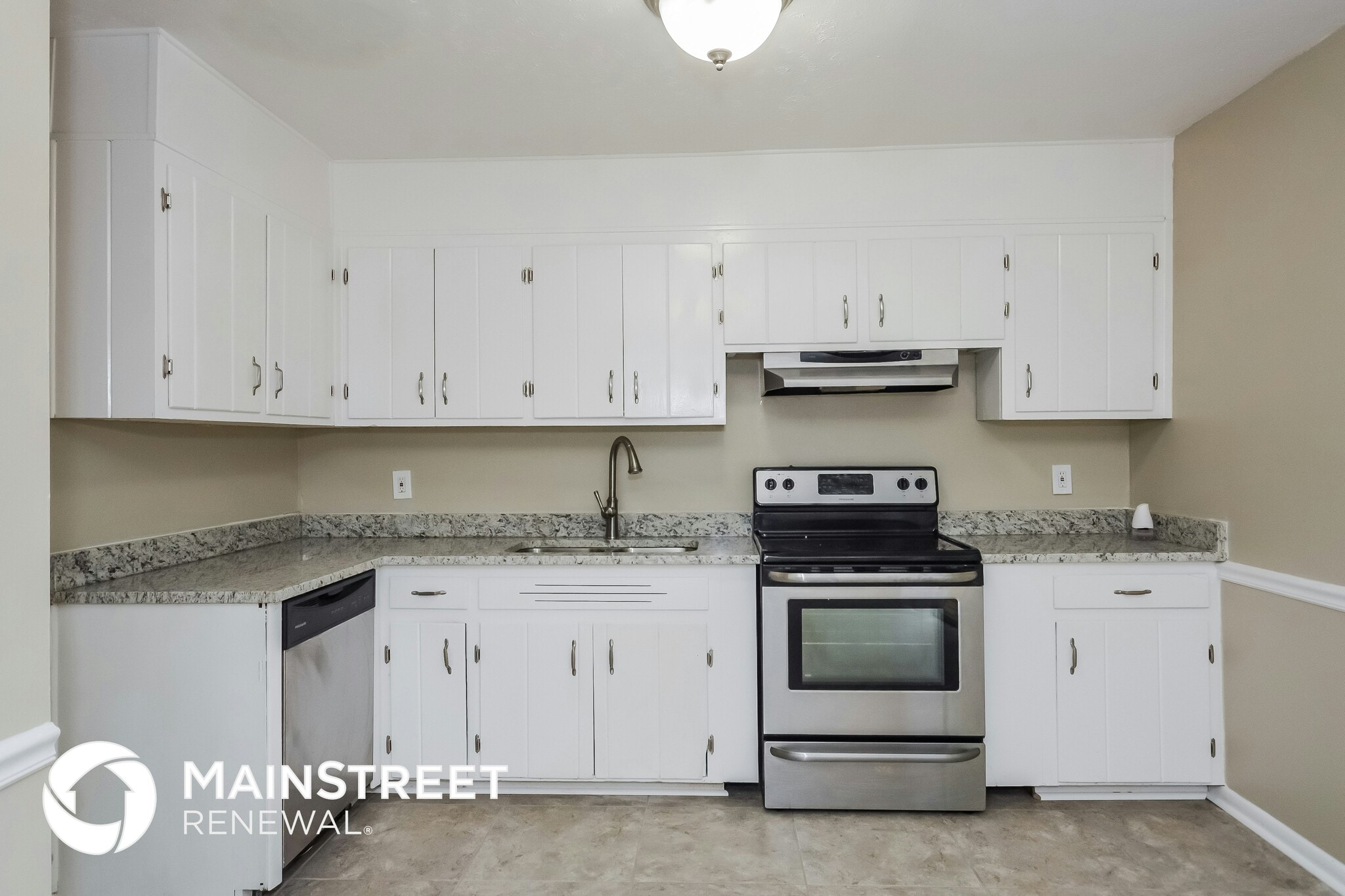 Building Photo - 464 Pinecrest Dr