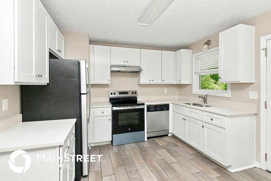 Building Photo - 4082 Sweet Water Ct SE