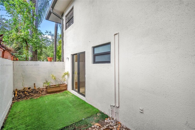 Building Photo - 3265 Virginia St