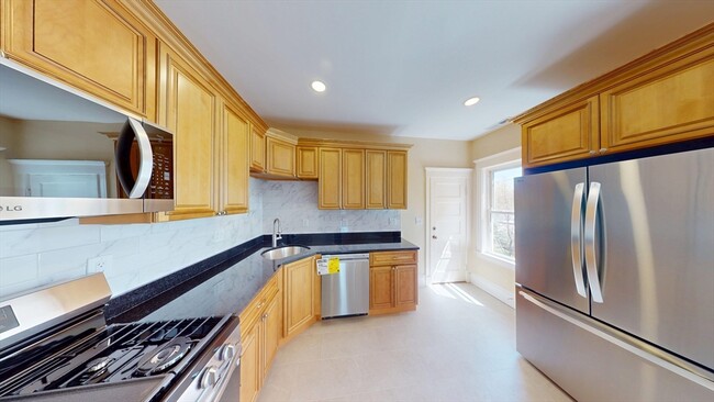 Building Photo - 27 Champney St