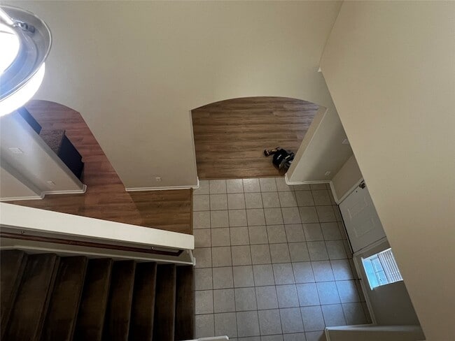 Building Photo - 10621 Sunflower Dr