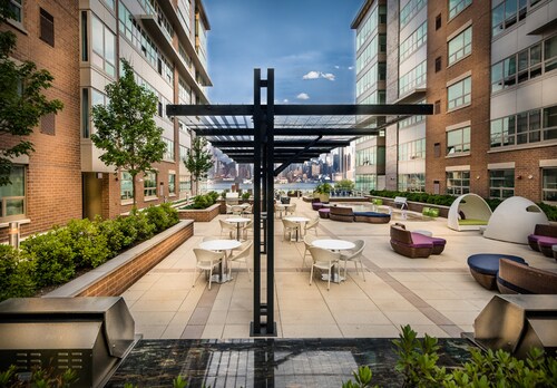 Building Photo - 8 Pershing Rd