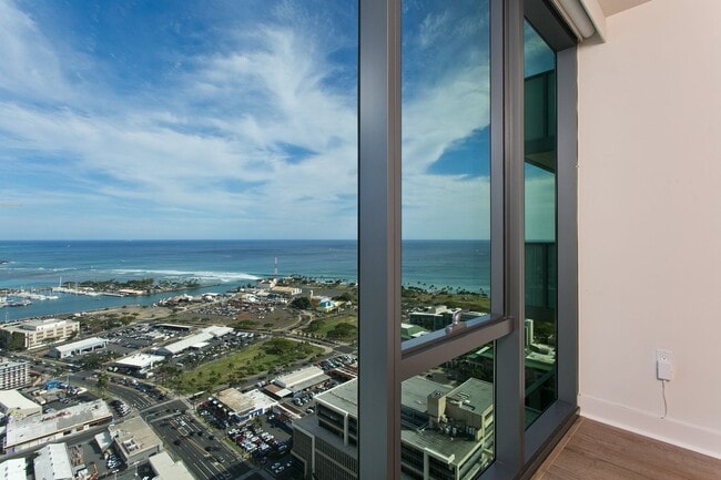 Building Photo - 600 Ala Moana Blvd