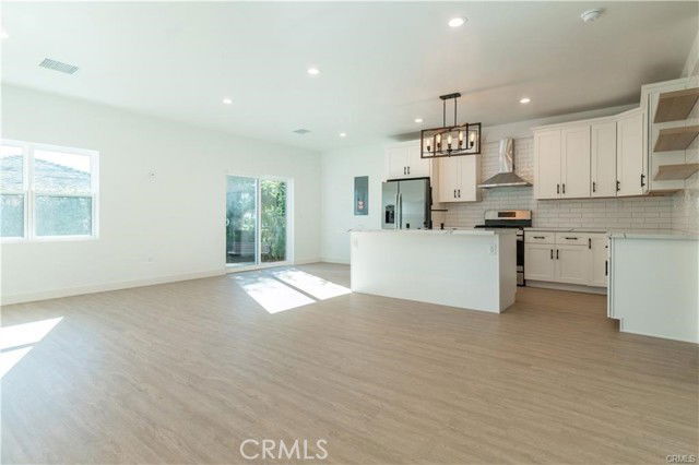 Building Photo - 1507 Valencia Ave