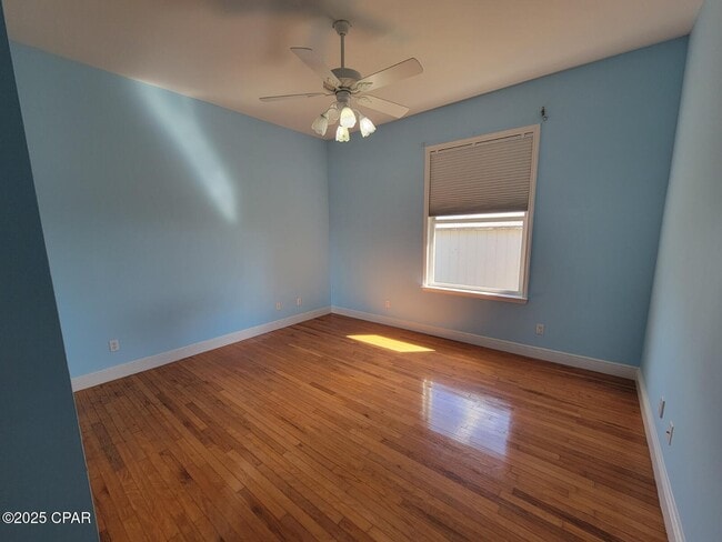 Building Photo - 7327 Rodgers Dr
