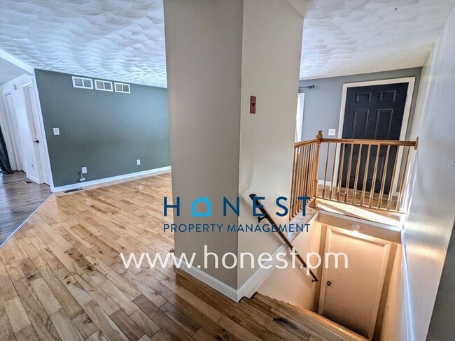 Building Photo - 151 Chimney Rd