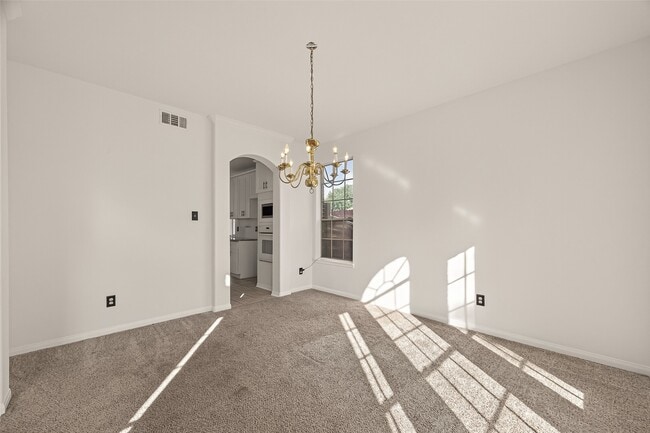 Building Photo - 3804 Dunlavy Dr