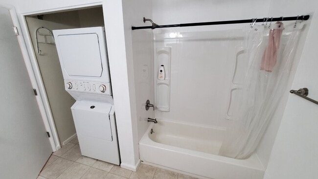 Building Photo - KULANA KNOLLS - GATED COMMUNITY IN ROYAL KUNIA