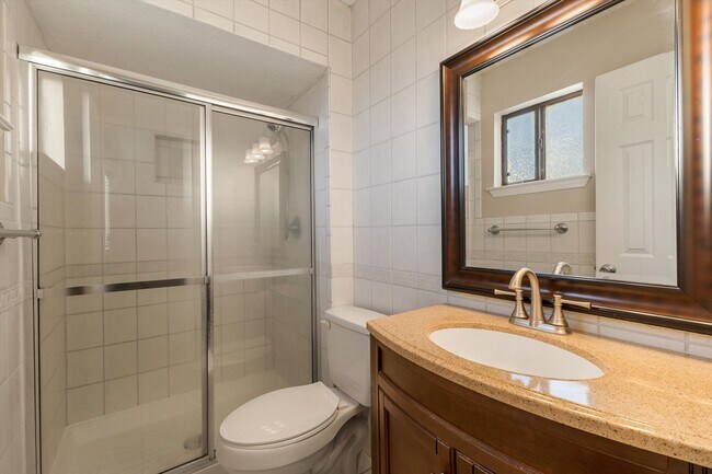 Building Photo - House For Rent | 3-Bed 2-Bath | 2-Car Garage | Rio Rancho SE | Large Backyard