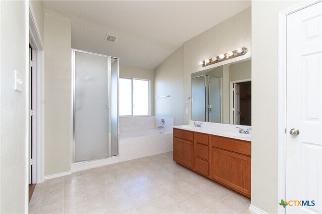Building Photo - 5503 Bridgewood Dr