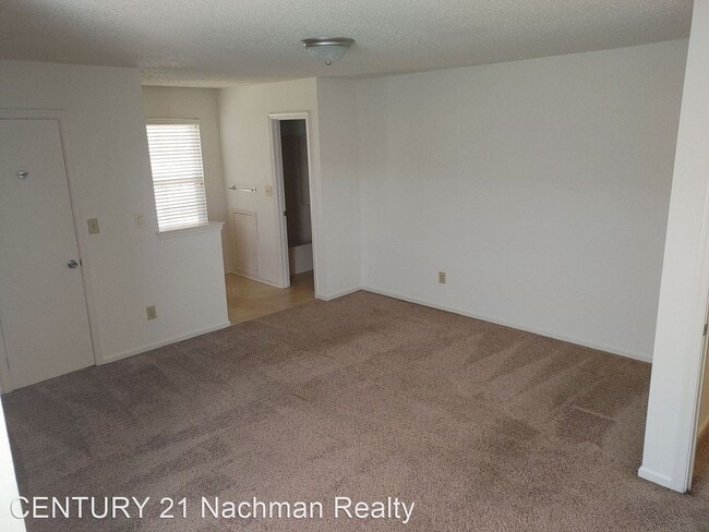 Building Photo - 2 br, 2.5 bath House - 676 Oleander Circle