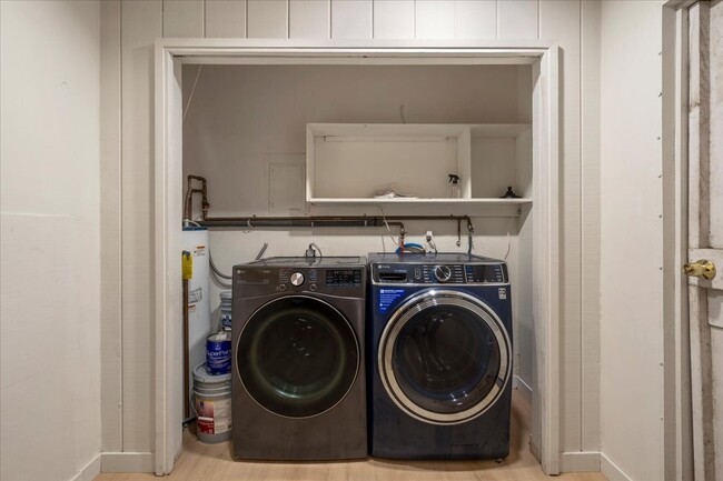 Building Photo - 3567 Baldwin Ave