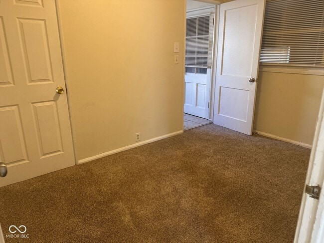 Building Photo - 2011 W Kessler Blvd N Dr