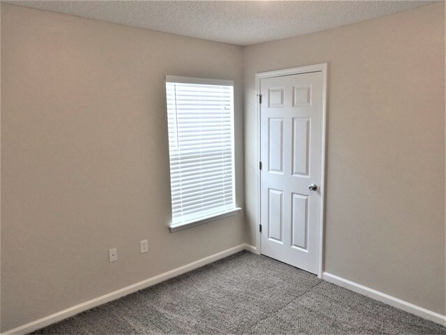 Building Photo - 8373 Swanton Ln