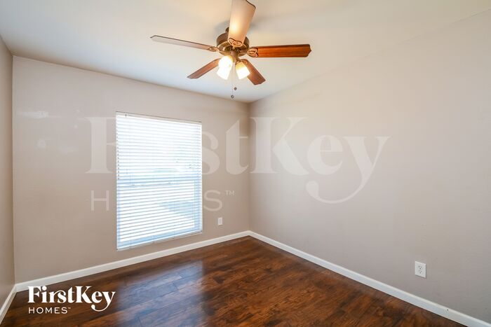 Building Photo - 8725 W Ironwood Dr
