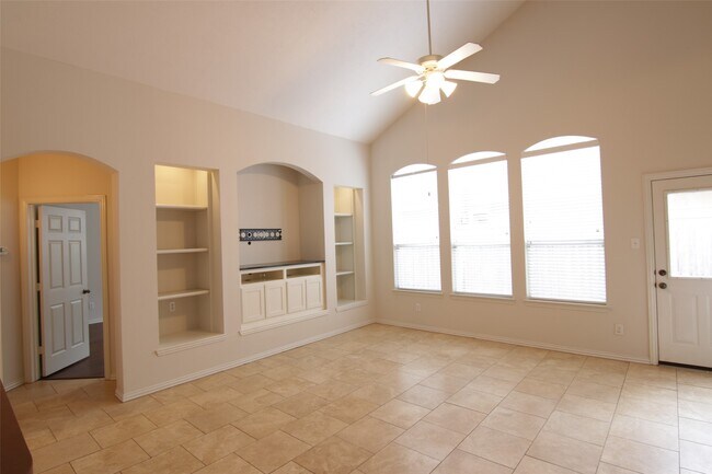 Building Photo - 14318 Bush Sage Dr