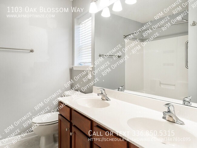 Building Photo - 1103 Oak Blossom Way
