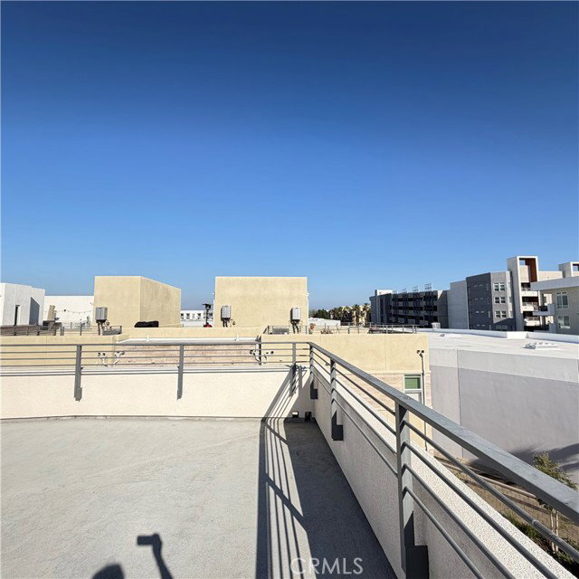 Building Photo - 981 E Mason Ln